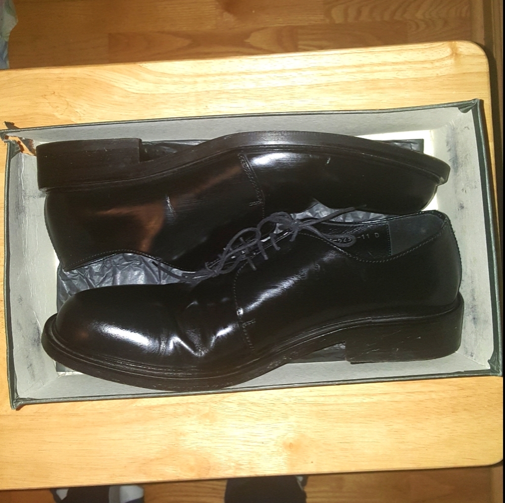 Gucci dress shoes